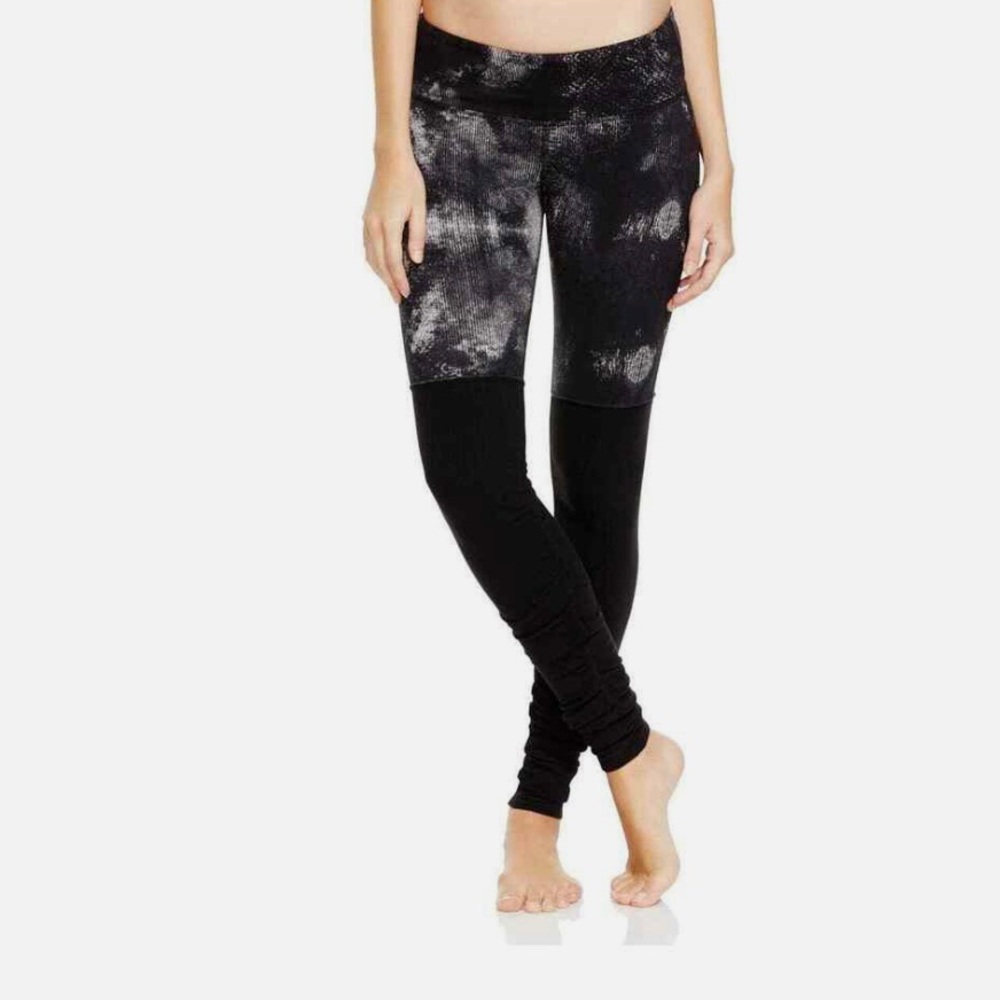 ALO Yoga Black and Gray Leggings